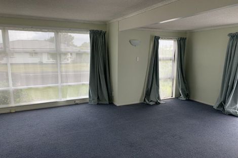 Photo of property in 1 Firth Place, Awapuni, Palmerston North, 4412