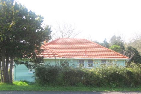 Photo of property in 5 Glenpark Avenue, Westown, New Plymouth, 4310