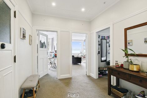 Photo of property in Coburn House, 246 Oriental Parade, Oriental Bay, Wellington, 6011