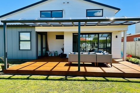 Photo of property in 54 Waituarua Drive, Takanini, 2112