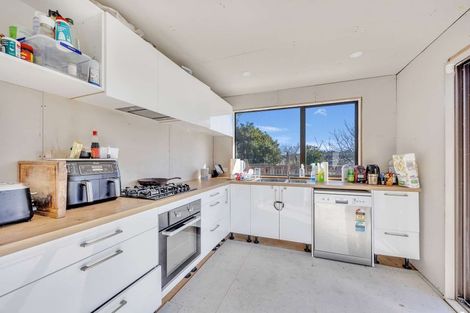 Photo of property in 4 Wisteria Grove, Maungaraki, Lower Hutt, 5010