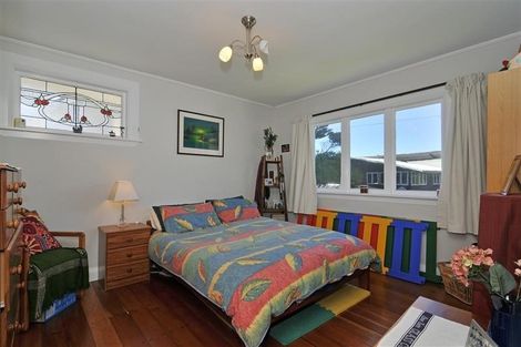 Photo of property in 27 Maida Vale Road, Roseneath, Wellington, 6011