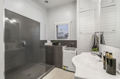 Photo of property in 74 Gribblehirst Road, Sandringham, Auckland, 1025