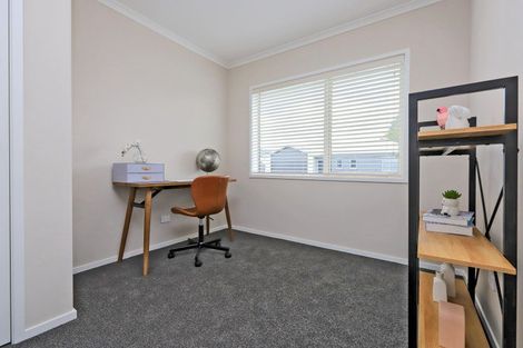 Photo of property in 14 George Yee Place, Taradale, Napier, 4112