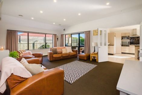 Photo of property in 7 Consort Close, Paraparaumu Beach, Paraparaumu, 5032