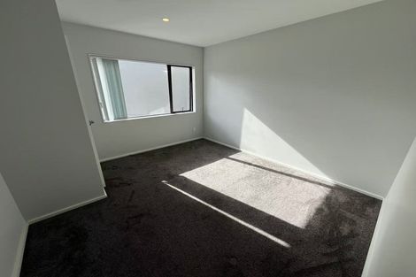 Photo of property in 54 Bordeaux Parade, Te Atatu South, Auckland, 0610