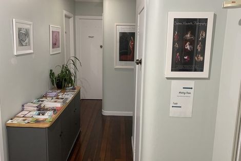 Photo of property in 274a Te Atatu Road, Te Atatu South, Auckland, 0610