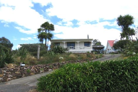 Photo of property in 14 Cory Road, Palm Beach, Waiheke Island, 1081