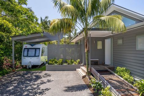 Photo of property in 13 Florance Avenue, Russell, 0202