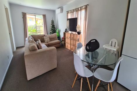 Photo of property in 14 Gina Avenue, Ranui, Auckland, 0612