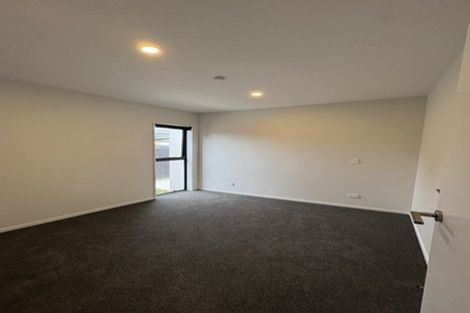 Photo of property in 4/79 Edmonton Road, Henderson, Auckland, 0612