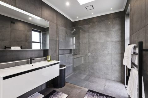 Photo of property in 17 Farrelly Place, Casebrook, Christchurch, 8051