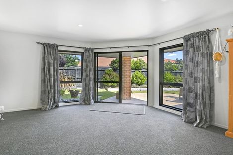 Photo of property in 29 Aston Drive, Waimairi Beach, Christchurch, 8083