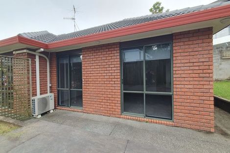 Photo of property in 2/13 Main Highway, Ellerslie, Auckland, 1051