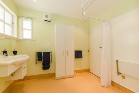 Photo of property in 11 Rawene Street, Waikanae, 5036