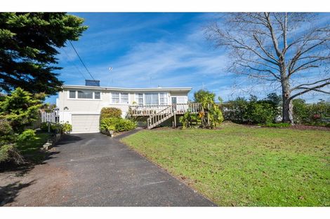 Photo of property in 9 Lowtherhurst Road, Massey, Auckland, 0614