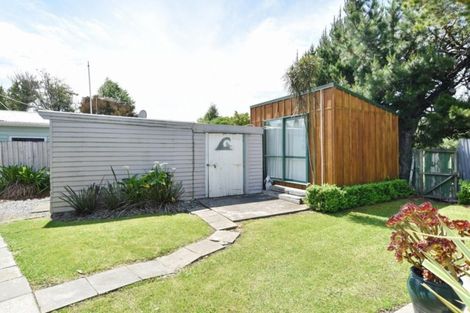 Photo of property in 17 Penfold Square, Leithfield, 7481