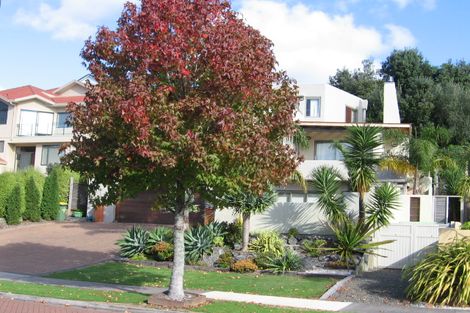 Photo of property in 24 Oakwood Grove, Eastern Beach, Auckland, 2012