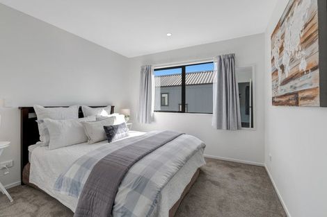 Photo of property in 4 William Bayes Place, Red Beach, 0932