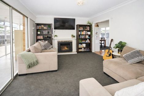 Photo of property in 67 Avalon Drive, Nawton, Hamilton, 3200