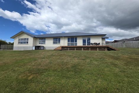 Photo of property in 16 North Ridge Drive, Oamaru North, Oamaru, 9400