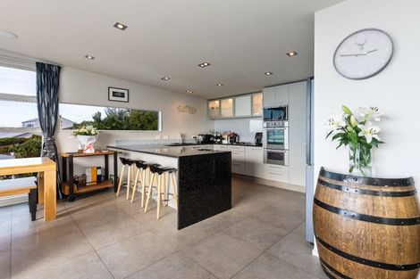 Photo of property in 42b Marama Crescent, Mount Pleasant, Christchurch, 8081