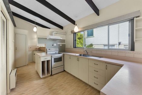 Photo of property in 59 Holborn Drive, Stokes Valley, Lower Hutt, 5019