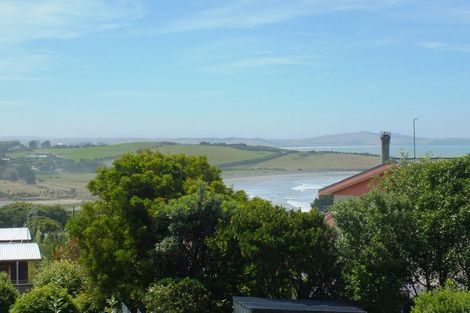 Photo of property in 24 Magdala Street, Kakanui, Oamaru, 9495