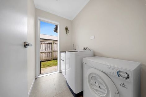 Photo of property in 28 Rainsford Road, Pukekohe, 2120