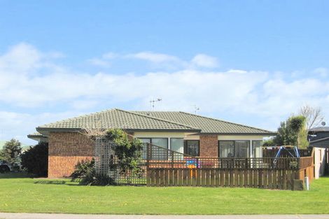 Photo of property in 6 Romana Crescent, Papamoa Beach, Papamoa, 3118
