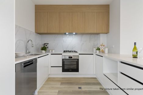 Photo of property in 44 Whare Kauri Road, Papakura, 2110