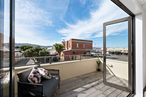 Photo of property in 2/1a Elizabeth Street, Petone, Lower Hutt, 5012