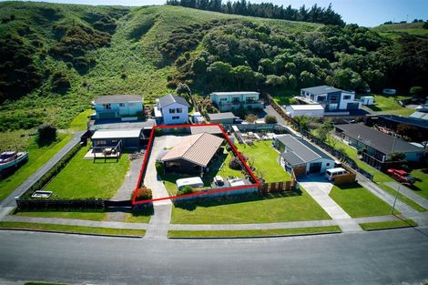 Photo of property in 20 Kotare Place, South Bay, Kaikoura, 7300