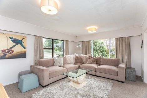 Photo of property in 8 Pennant Grove, Titahi Bay, Porirua, 5022