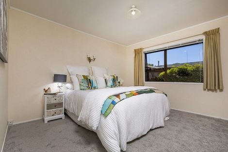 Photo of property in 37 Pine Road, Orewa, 0931