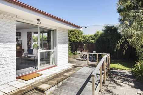 Photo of property in 2/363 Withells Road, Avonhead, Christchurch, 8042