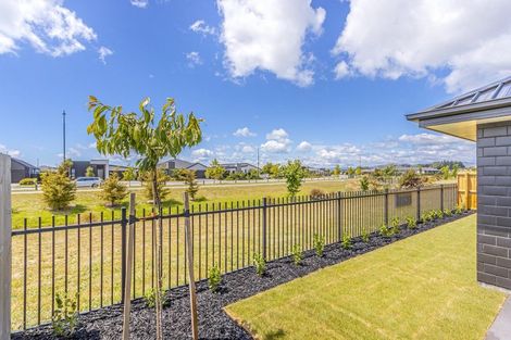 Photo of property in 15 Ellesmere Street, Marshland, Christchurch, 8083