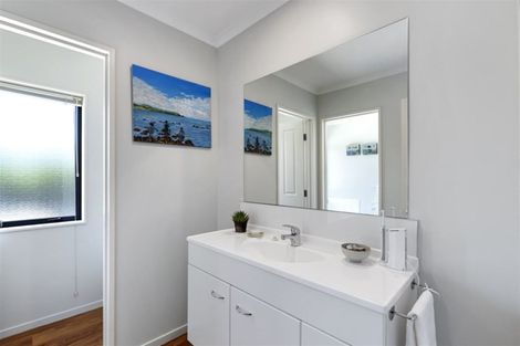 Photo of property in 77 O'neill Avenue, Northwood, Christchurch, 8051