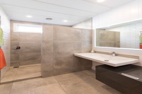 Photo of property in 48 Edenvale Crescent, Mount Eden, Auckland, 1024