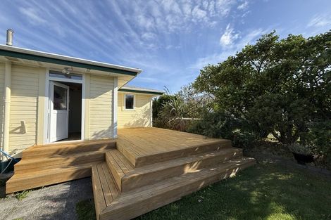 Photo of property in 97 Te Pene Avenue, Titahi Bay, Porirua, 5022