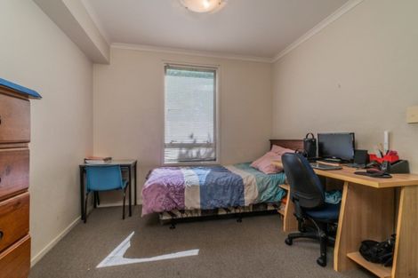 Photo of property in 29 Verdale Circle, Glen Eden, Auckland, 0602