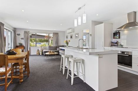 Photo of property in 35 Sequoia Way, Rangiora, 7400