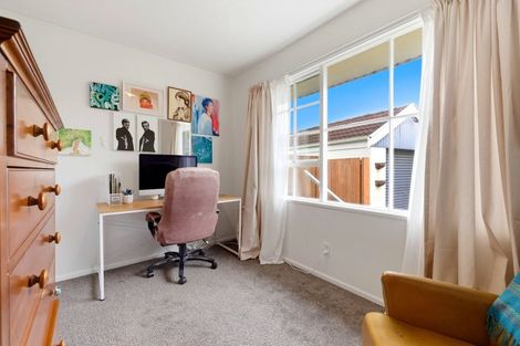 Photo of property in 3 Cowper Place, Avondale, Christchurch, 8061