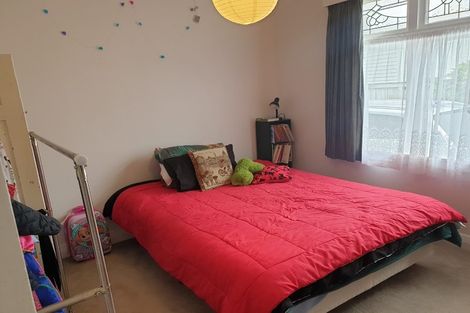 Photo of property in 46 Cambridge Terrace, Waiwhetu, Lower Hutt, 5010