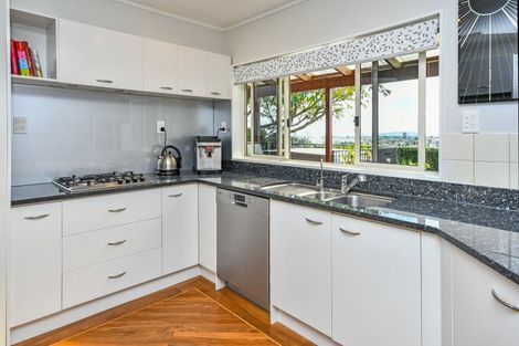 Photo of property in 12 Ilex Place, Totara Heights, Auckland, 2105
