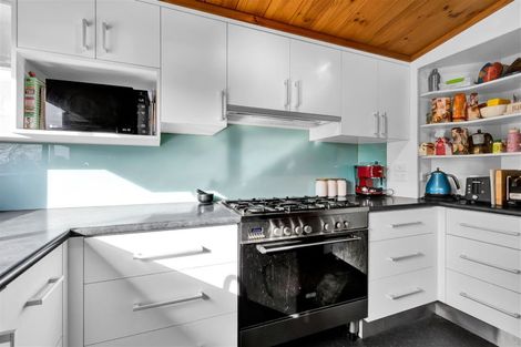 Photo of property in 11 Erica Place, Bell Block, New Plymouth, 4312