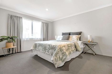 Photo of property in 100 Shakespeare Street, Leamington, Cambridge, 3432