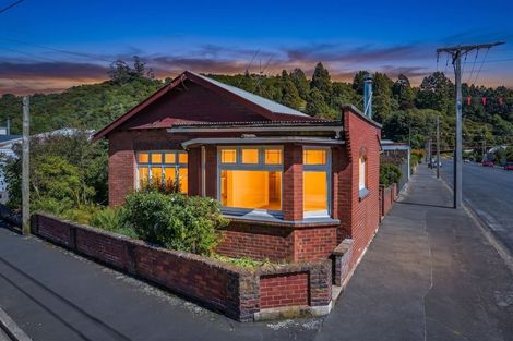 Photo of property in 1 Crown Street, North East Valley, Dunedin, 9010