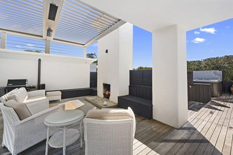 Photo of property in 43 Success Court, Omaha, 0986