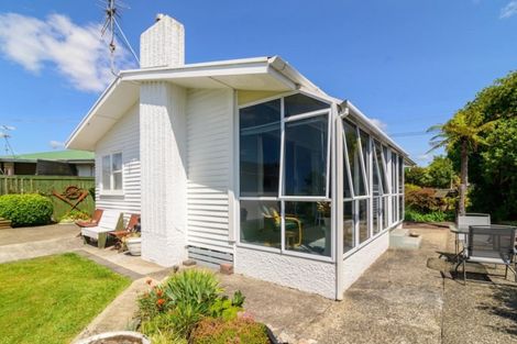 Photo of property in 56 Kawaha Point Road, Kawaha Point, Rotorua, 3010